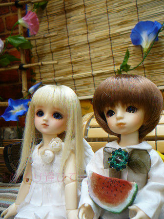 �L�����݂�10